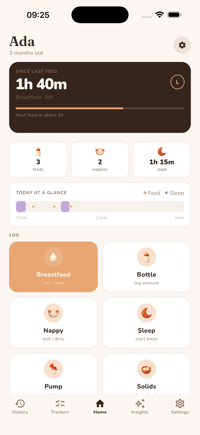 Rosa home screen: 1 hour 40 minutes since the last feed, which was on the left side, with today's feeds, nappies and sleep, and one-tap buttons to log each.